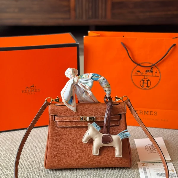 Hermes Kelly, Hermes Kelly Togo, Hermes Kelly カルフスキン，Hermes Kelly 37 ゴールド，Hermes ケリーバッグ 女性用，Hermes Togo レザー ハンドバッグ，Hermes Kelly ゴールド 五金