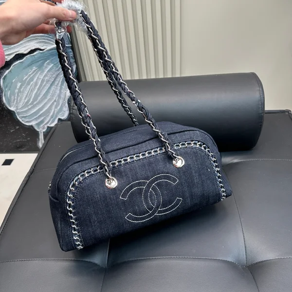 CHANEL ジーンズ ハンドバッグ，CHANEL ボウリングバッグ，CHANEL カジュアル ハイブランドバッグ，CHANEL ジーンズ ボウリング，CHANEL ハンドバッグ クラシック，CHANEL ジーンズ ファッションバッグ，CHANEL ボウリング ハイブランド
