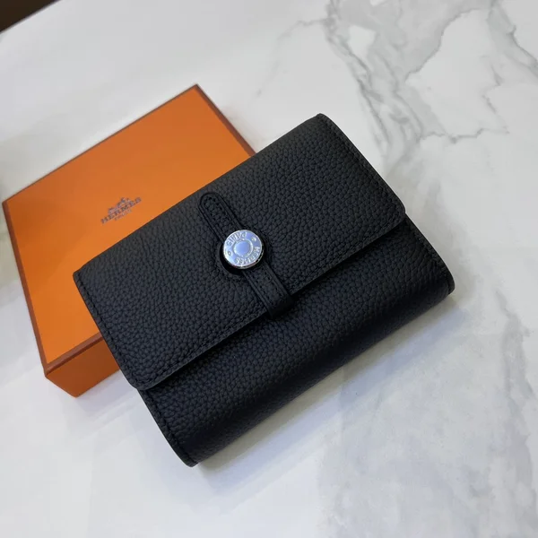 Hermes 二つ折り財布