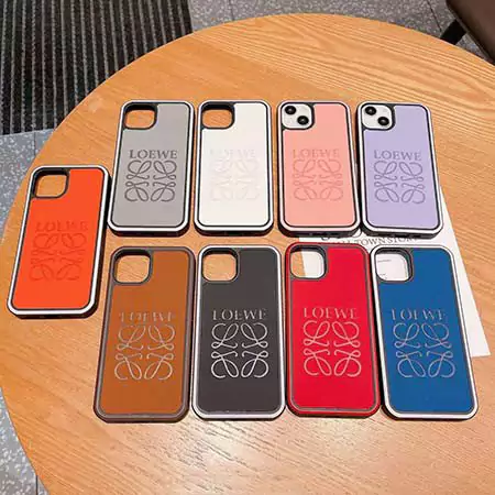 エンボスロゴ ロエベ iPhone 17 ケース