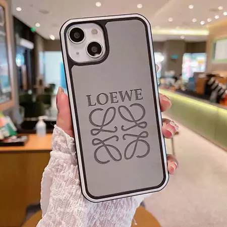 エンボスロゴ ロエベ iPhone 17 ケース