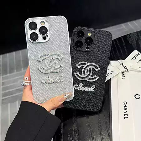 シャネル スネークレザー ケース