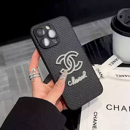 シャネル スネークレザー ケース