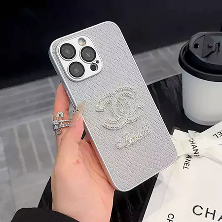 シャネル スネークレザー ケース