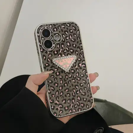プラダ iPhone 16/16 Pro/16 Pro Max ケース