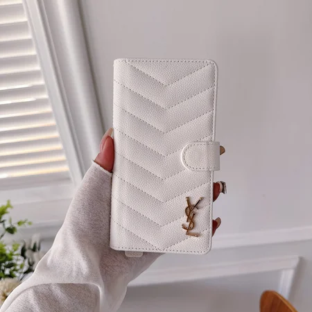 イヴ・サン・ローラン iPhone 16/16 Pro/16 Pro Max ケース