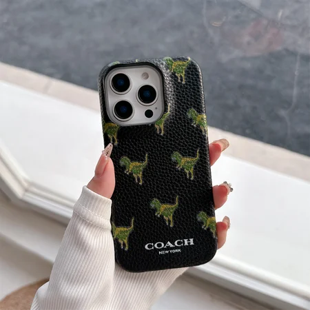 【COACH】iPhone 16/16 Pro/16 Pro Max 用 小恐竜デザイン ブラックケース