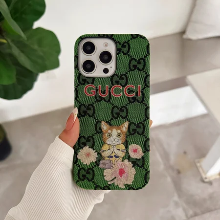 グッチ グリーンファブリック チェリー＆キャット iPhone 16/16 Pro/16 Pro Max ケース