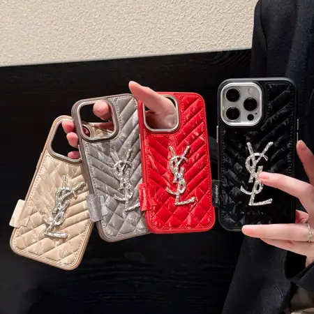 イヴ・サン・ローラン マルチカラー スノーベルベット ダイヤモンド iPhone 16/16 Pro/16 Pro Max ケース