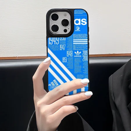 アディダス iPhone 17/17 pro/17 pro max ケース
