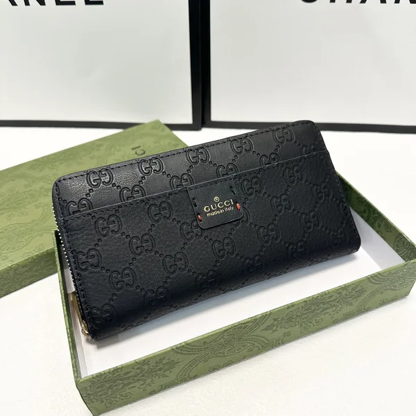 Gucci ロングウォレット