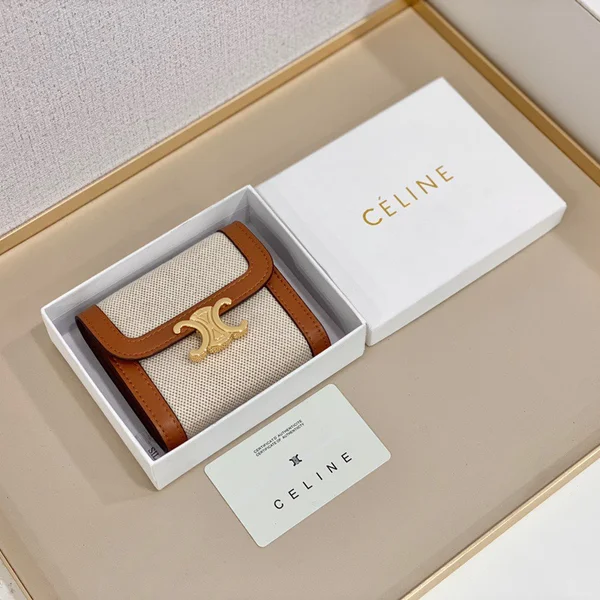 Celine コンパクトウォレット