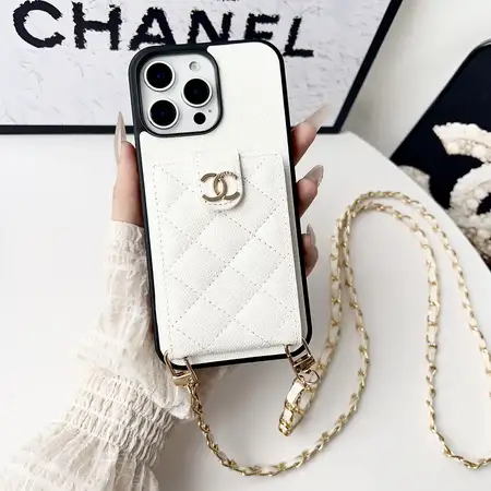 CHANEL アイフォン 17proケース チェーン