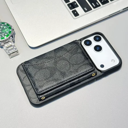 コーチ iPhone17Proケース カード収納