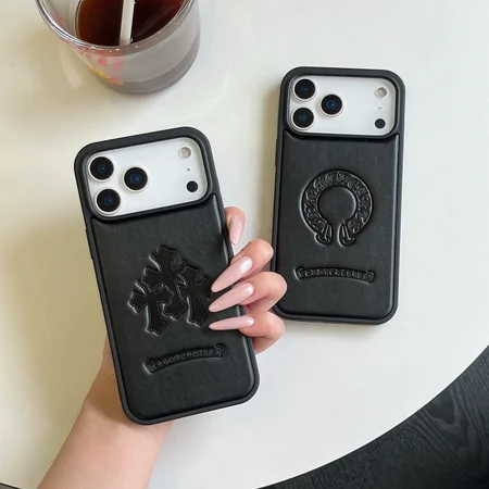 クロームハーツiphone17ケース レザー エンボスロゴ