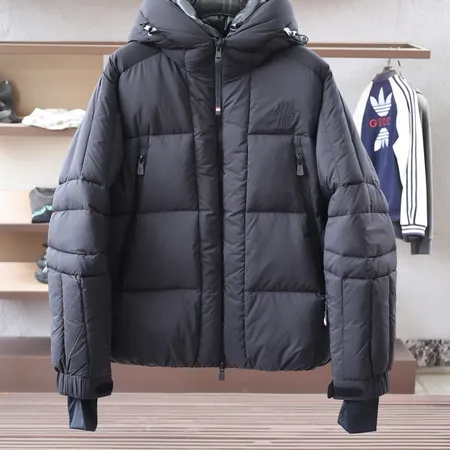 モンクレール moncler ダウン ジャケット 偽物全品送料無料