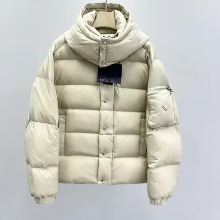 プラダ prada ダウン ジャケット 偽物激安通販