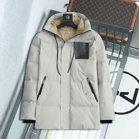 ロエベ loewe ダウン ジャケット コピー激安通販