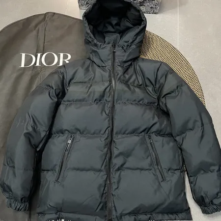 ディオール dior ダウン ジャケット 偽物激安通販