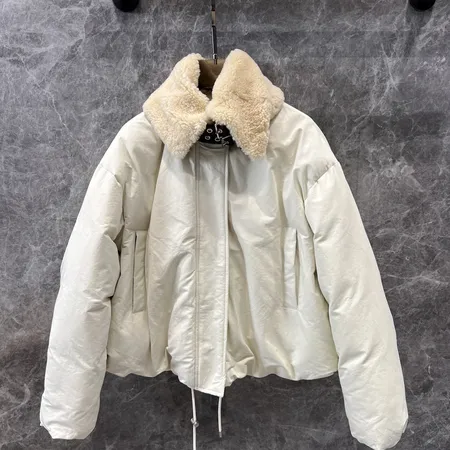 ロエベ loewe ダウン ジャケット 偽物N級品激安