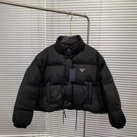 プラダ prada ダウン ジャケット コピー全品送料無料