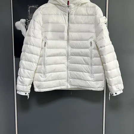 モンクレール moncler ダウン ジャケット 偽物激安通販