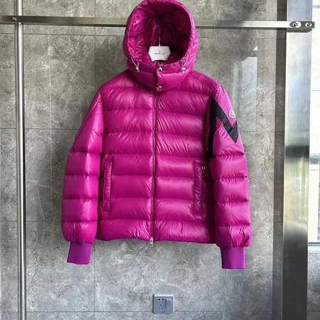 モンクレール moncler ダウン ジャケット 偽物激安通販