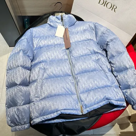 ディオール dior ダウン ジャケット 偽物激安通販