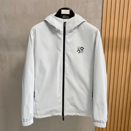 ロエベ loewe ダウン ジャケット コピー激安通販