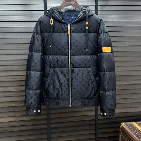 ルイヴィトン louis-vuittton ダウン ジャケット スーパーピーN級品激安