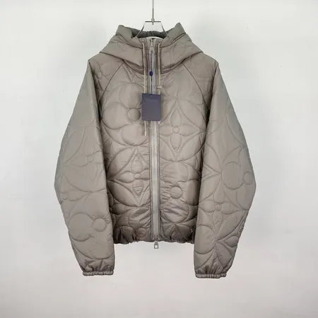 ルイヴィトン louis-vuittton ダウン ジャケット コピー激安通販