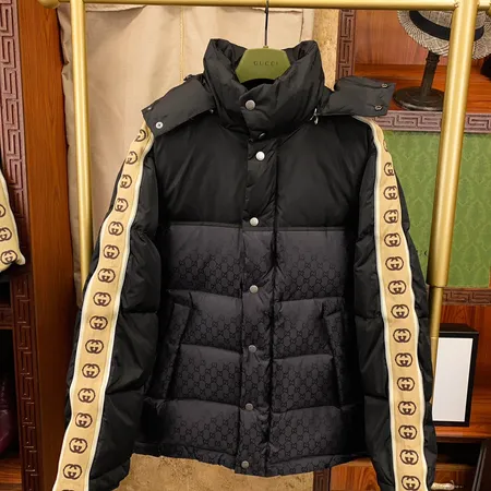 グッチ gucci ダウン ジャケット スーパーピーN級品激安