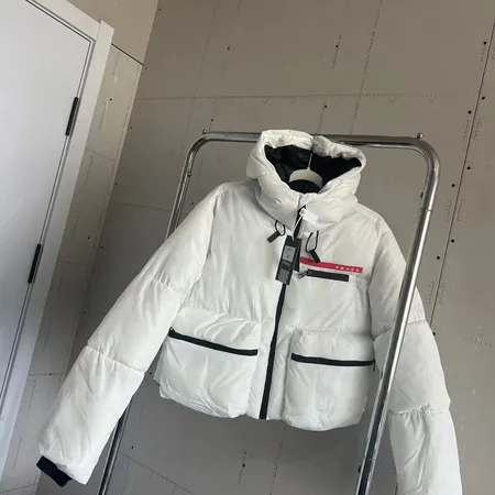 プラダ prada ダウン ジャケット 偽物N級品激安