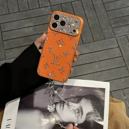 ルイヴィトン モノグラム オレンジレザー調 ラインストーン バタフライチェーンストラップ付き iPhone ケース