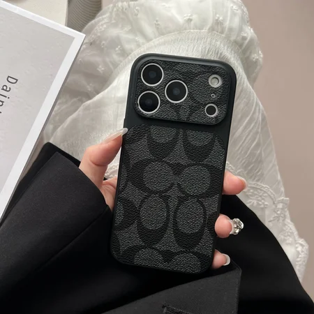コーチ シグネチャー iphone17ケース