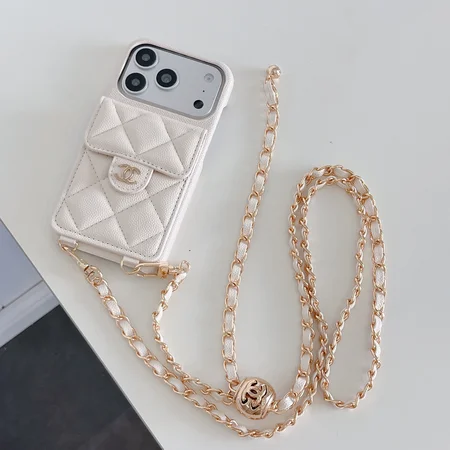 シャネル Chanel マトラッセ キルティング チェーンショルダー付き カードポケット一体型 iPhone ケース 3 色展開
