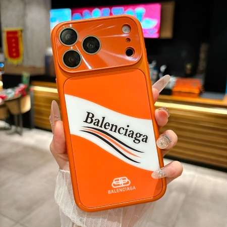 バレンシアガ iphone18 magsafeケース